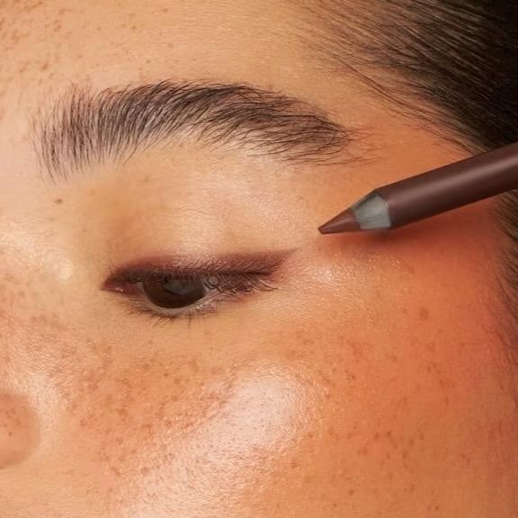 🎁Kjøp 1, få 1 gratis🔥-🌟24-timers vanntett eyeliner duo som kan spisses